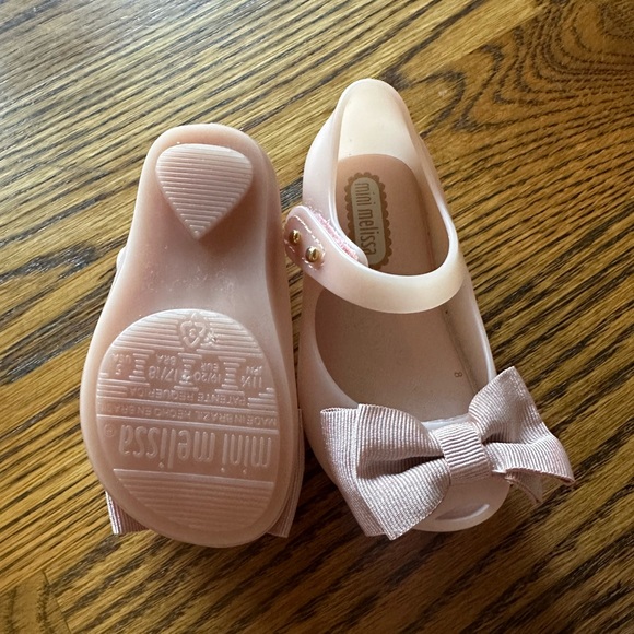 Mini Melissa - Picture 2 of 3